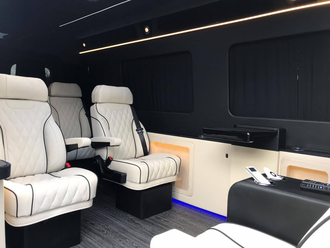 Mercedes Sprinter VIP 8 мест